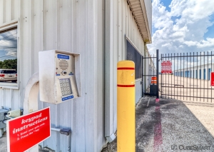 CubeSmart Self Storage - Old River Winfree - Photo 10