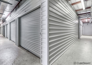 CubeSmart Self Storage - Old River Winfree - Photo 4