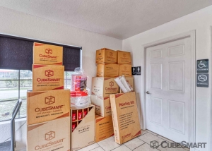 CubeSmart Self Storage - Hudson - 9406 Fulton Ave - Photo 7
