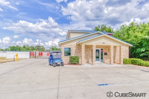CubeSmart Self Storage - Summerfield - 15855 U.S. 441 - Photo 3