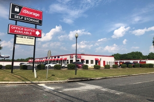 iStorage Columbus Macon Road Picture of iStorage Columbus Macon Road