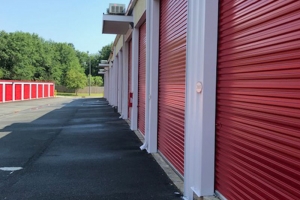 iStorage Columbus Macon Road Picture of iStorage Columbus Macon Road