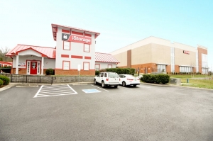 iStorage Hendersonville Picture of iStorage Hendersonville