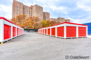 CubeSmart Self Storage - Bronx - 2880 Exterior St - Photo 5