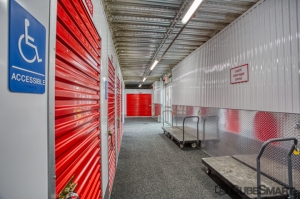 CubeSmart Self Storage - Bronx - 2880 Exterior St - Photo 8