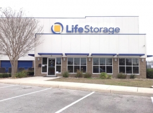 Life Storage - San Antonio - 16939 Nacogdoches Road Picture 0 of Life Storage - San Antonio - 16939 Nacogdoches Road - FindStorageFast.com