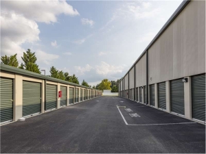 Extra Space Storage - 8359 - Glen Allen - Washington Hwy - Photo 4