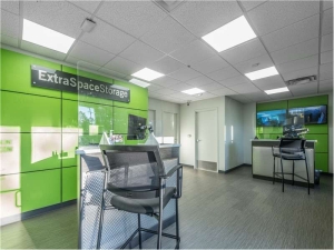 Extra Space Storage - 1578 - Richmond - Old Staples Mill Rd - Photo 3