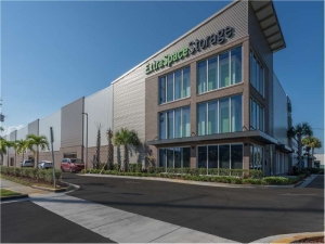 Extra Space Storage - 1832 - Hollywood - South Dixie Hwy