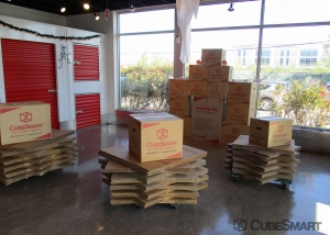 CubeSmart Self Storage - Flushing - 124-16 31st Avenue - Photo 3