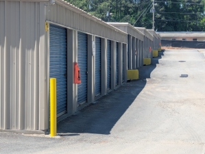 Ms. Lillian's Self-Storage - Fayetteville - Photo 14