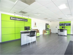 Extra Space Storage - 1308 - Fort Myers - Cypress Lake Dr - Photo 3