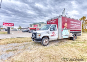 CubeSmart Self Storage - Clarksville - Photo 2
