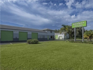 Extra Space Storage - 0101 - Fort Myers - San Carlos Blvd - Photo 6