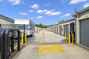Bullseye Storage - Houston - Airline - Photo 4