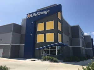 Life Storage - San Antonio - 10126 Potranco Road Picture 2 of Life Storage - San Antonio - 10126 Potranco Road - FindStorageFast.com