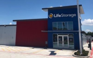 Life Storage - San Antonio - 3535 Roosevelt Avenue Picture of Life Storage - San Antonio - 3535 Roosevelt Avenue