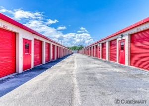 CubeSmart Self Storage - North Charleston - 5850 Rivers Ave - Photo 3