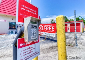 CubeSmart Self Storage - North Charleston - 5850 Rivers Ave - Photo 5