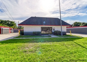 CubeSmart Self Storage - Charleston - 1003 Folly Rd