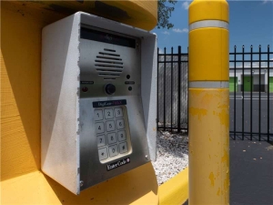 Extra Space Storage - 1318 - Port Charlotte - Paulson Dr - Photo 2