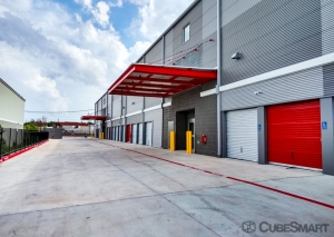 CubeSmart Self Storage - San Antonio - 1426 N. PanAm EXPY Picture of CubeSmart Self Storage - San Antonio - 1426 N. PanAm EXPY