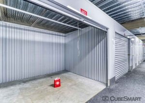 CubeSmart Self Storage - Waltham - Photo 4