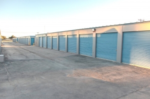 Advantage Storage - University Picture of Advantage Storage - University