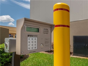 Extra Space Storage - 8931 - Kissimmee - Vineland Rd - Photo 2