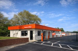 Public Storage - Jacksonville - 979 Lane Ave, South - Photo 1
