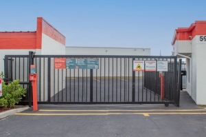 Public Storage - Orlando - 5900 Lakehurst Drive - Photo 4