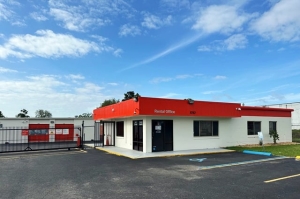 Public Storage - Jacksonville - 5757 University Blvd W