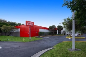Public Storage - Davie - 8150 W State Road 84 - Photo 1
