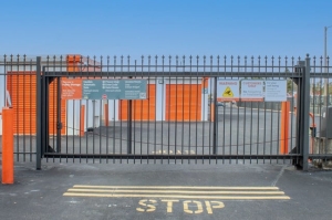 Public Storage - St Petersburg - 5880 66th Street N - Photo 4
