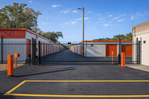 Public Storage - Tampa - 8421 W Hillsborough Ave - Photo 4