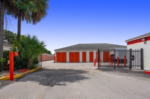 Public Storage - Hialeah - 7200 W 20th Ave - Photo 4