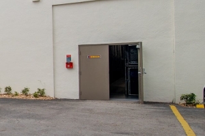 Public Storage - Miami Lakes - 6050 NW 153rd Street - Photo 4