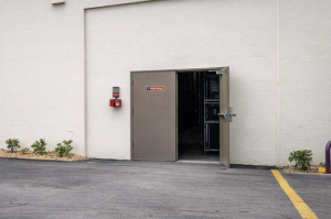 Public Storage - Miami Lakes - 6050 NW 153rd Street - Photo 4