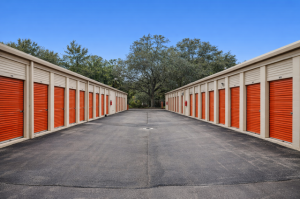 Public Storage - Orlando - 2275 S Semoran Blvd - Photo 2