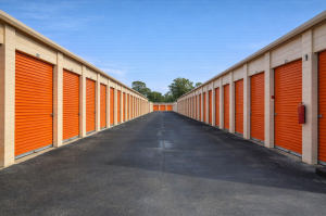 Public Storage - Orlando - 2275 N Semoran Blvd - Photo 2