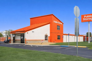 Public Storage - Orlando - 1801 W Oak Ridge Road