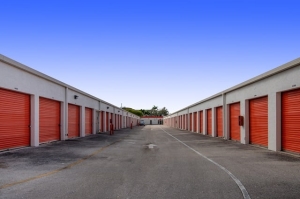Public Storage - Davie - 15701 SW 41st Street - Photo 2