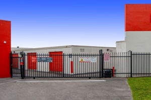 Public Storage - Medley - 7996 NW South River Drive - Photo 4