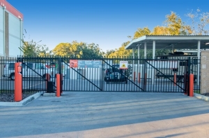 Public Storage - New Port Richey - 6613 State Road 54 - Photo 4