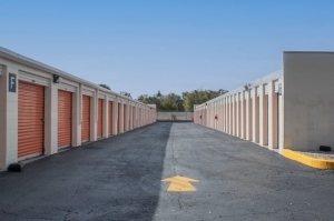 Public Storage - Fern Park - 7190 S US Highway 17/92 - Photo 2
