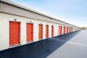 Public Storage - West Palm Beach - 3601 W Blue Heron Blvd - Photo 2