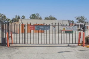 Public Storage - Orlando - 1851 N Alafaya Trail - Photo 4