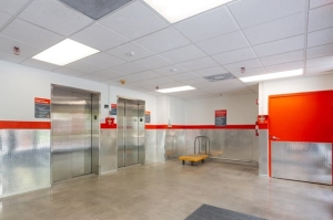 Public Storage - Aventura - 2940 NE 188th Street - Photo 4