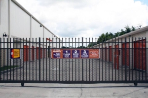 Public Storage - Kissimmee - 2783 N John Young Parkway - Photo 4