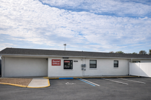 Public Storage - Tampa - 9210 Lazy Lane